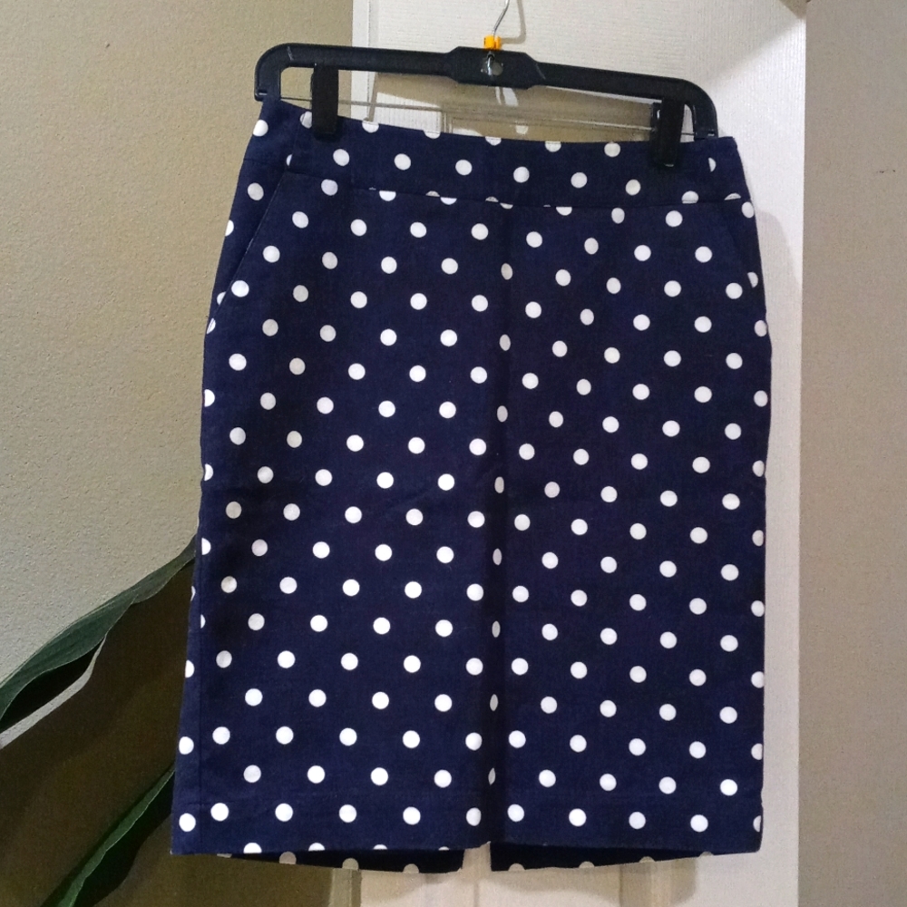 Navy/ white polka dot skirt